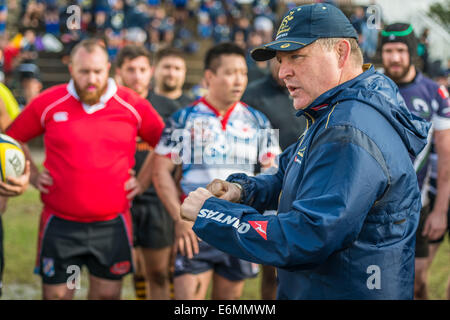 Sydney, Australia. 27 Agosto, 2014. Wallaby pullman lama Andrew parla ai giocatori a 2014 Bingham Cup combinata sessione di formazione con NSW Waratah allenatori, giocatori prima dell'inizio del concorso. Credito: MediaServicesAP/Alamy Live News Foto Stock