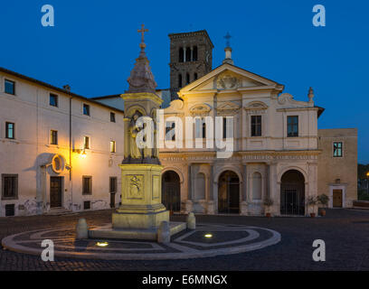 Chiesa di San Bartolomeo all'Isola, Piazza di San Bartolomeo all'isola, Isola Tiberina, Roma, lazio, Italy Foto Stock