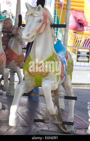 Tradizionale fiera cavalli al galoppo ride Foto Stock