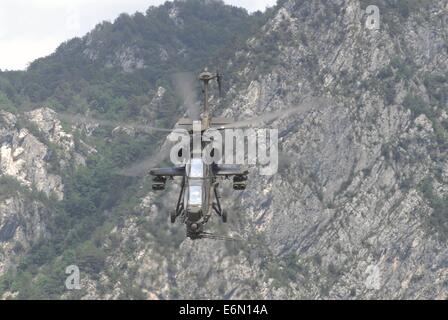 L'esercito italiano, antitank combattere elicottero Agusta A 129 Mangusta Foto Stock