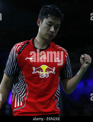 Copenhagen. Il 27 agosto, 2014. Wang Zhengmin della Cina celebra durante i suoi uomini singoli Round 2 match contro Petr Koukal della Repubblica ceca il giorno 3 di Li Ning BWF Campionati del Mondo 2014 a Ballerup Super Arena a Copenhagen, in Danimarca il 27 agosto 2014. Wang Zhengmin ha vinto 2-1 (21-15, 19-21, 21-7). Credito: Wang Lili/Xinhua/Alamy Live News Foto Stock