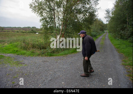 Oristown, Meath, Irlanda. 27 Agosto, 2014. Nella foto è Pietro Malone a livello locale un uomo che possiede una parte di Oristown bog e aveva permesso di dare al personale ICLVR alla chirurgia il BOG.Una nuova ricerca in corrispondenza di Oristown Bog nella contea di Meath ha preso il via oggi come parte del costante impegno per individuare i resti di uno degli scomparsi.23-anno-vecchio uomo di Belfast Brendan Megraw era stato rapito da parte dell'IRA dalla sua casa di Twinbrook nella città in 1978.è stato assassinato e segretamente sepolto. Credito: Barry Cronin/Alamy Live News Foto Stock