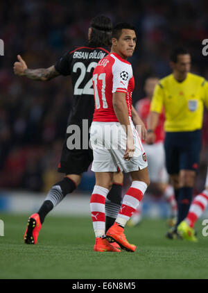 Londra, Regno Unito. Il 27 agosto, 2014. Champions League qualifica seconda gamba. Arsenal contro Besiktas. Dell'Arsenal Alexis Sanchez. Credito: Azione Sport Plus/Alamy Live News Foto Stock