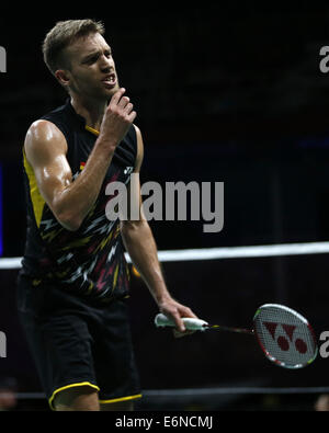 Copenhagen, Danimarca. Il 27 agosto, 2014. Marc Zwiebler di Germania reagisce durante gli Uomini Singoli Round 2 match contro la rielezione di Chen a lungo della Cina il giorno 3 di Li Ning BWF Campionati del Mondo 2014 a Ballerup Super Arena di Copenhagen, Danimarca, il 27 agosto, 2014. Chen Long ha vinto 2-0. © Wang Lili/Xinhua/Alamy Live News Foto Stock