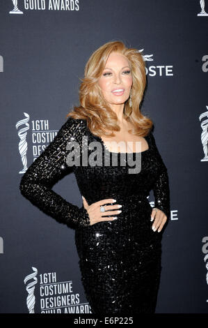 La 16th Annual Costume Designers Guild Awards con: Raquel gallese dove: Los Angeles, California, Stati Uniti quando: 23 Feb 2014 Foto Stock