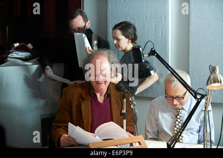 Richard Ingrams, Paul Bailey, Craig Brown, un N Wilson, Tallulah Brown, Eleanor Bron durante un Craig Brown e amici la registrazione Foto Stock