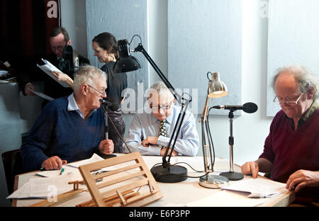 Richard Ingrams, Paul Bailey, Craig Brown, un N Wilson, Tallulah Brown, Eleanor Bron durante un Craig Brown e amici la registrazione Foto Stock