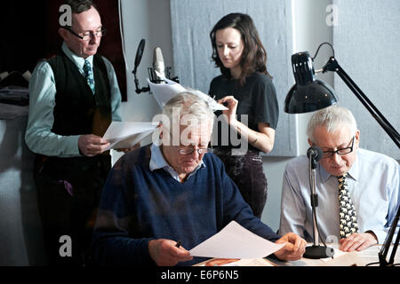 Richard Ingrams, Paul Bailey, Craig Brown, un N Wilson, Tallulah Brown, Eleanor Bron durante un Craig Brown e amici la registrazione Foto Stock