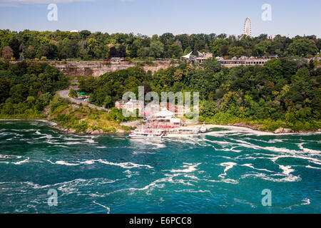 Niagara; cade; Fiume Niagara; Hornblower Niagara nave. Lato canadese; Foto Stock