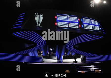 Monte Carlo, Monaco. 28 Agosto, 2014. UEFA Champions League 2014 - 15 disegnare al Grimaldi Forum. Credito: Marcio Machado/ZUMA filo/Alamy Live News Foto Stock