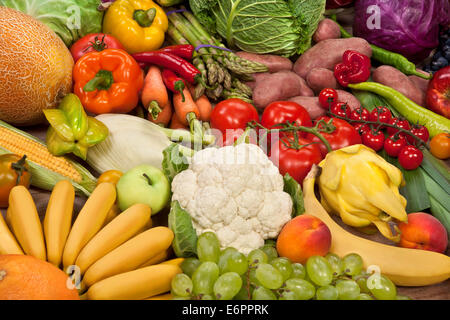 Assortimento di verdure fresche Foto Stock