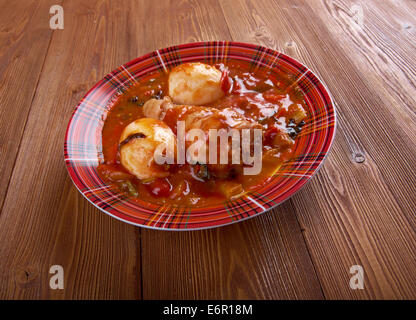 Doro Wat - rosso etiope spezzatino di pollo wat è uno stufato di tale, realizzata dal pollo e talvolta uova sode. Foto Stock