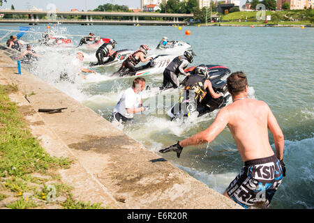 Jet ski contest sul fiume Drava, Festival Lent, Maribor, Slovenia, 28 giugno 2014 Foto Stock