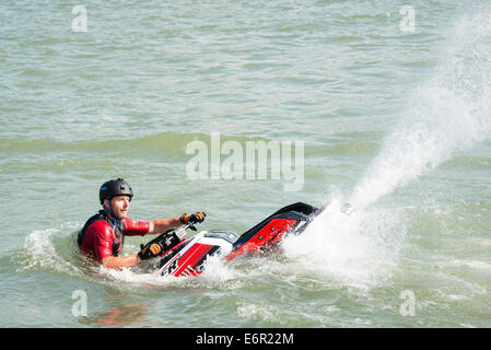 Jet ski freestyle contest sul fiume Drava, Festival Lent, Maribor, Slovenia, 28 giugno 2014 Foto Stock