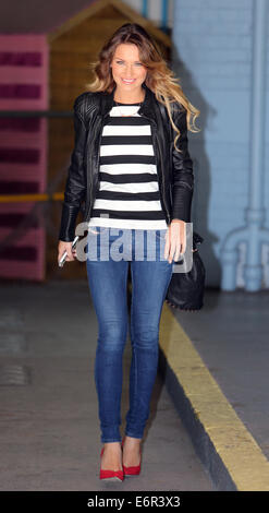 Sam Faiers fuori ITV Studios con: Sam Faiers dove: Londra, Regno Unito quando: 24 Feb 2014 Foto Stock