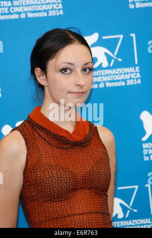 Venezia, Italia. Il 29 agosto, 2014. L'attrice Arielle Holmes pone al photocall di "sa il cielo cos' durante la settantunesima Venezia Film Festival di Venezia (Italia), 29 agosto 2014. Foto: Hubert Boesl - NESSUN SERVIZIO DI FILO-/dpa/Alamy Live News Foto Stock