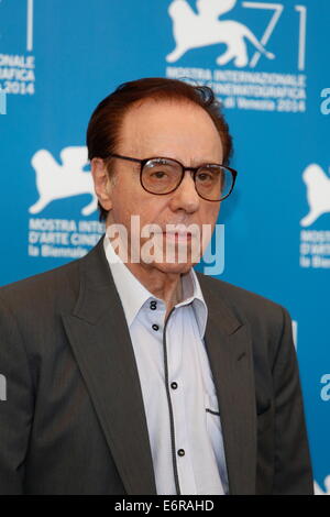 Venezia, Italia. Il 29 agosto, 2014. Regista Peter Bogdanovich pone al photocall di 'Segli buffo che modo' durante la settantunesima Venezia Film Festival di Venezia (Italia), 29 agosto 2014. Foto: Hubert Boesl - NESSUN SERVIZIO DI FILO-/dpa/Alamy Live News Foto Stock