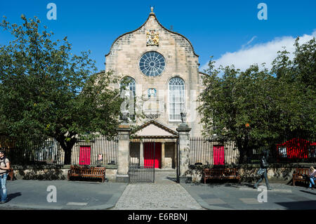 Canongate Kirk sul Royal Mile di Edimburgo Foto Stock