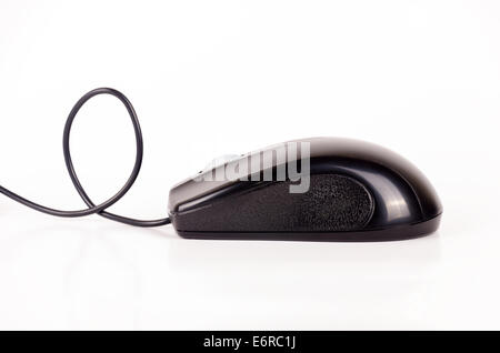 Black wired mouse del computer isolati su sfondo bianco Foto Stock