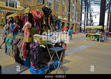 Il fieno la Galleria sul Giubileo a piedi nel quartiere londinese di Southwark Regno Unito Foto Stock