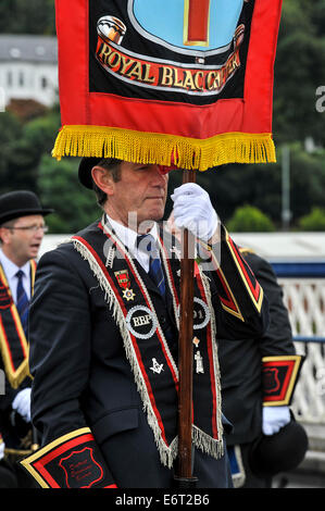 Derry, Londonderry, Irlanda del Nord - 30 agosto 2014. Royal nero istituzione parade. I membri da 34 preceptories, accompagnato da 33 bande, partecipare al Regio Istituto nero sfilano per Derry City center. Credito: George Sweeney/Alamy Live News Foto Stock