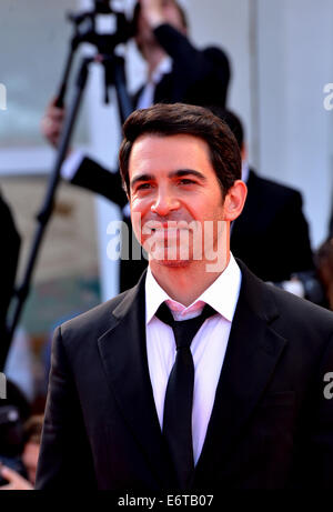 Venezia, Italia. Il 30 agosto, 2014. Attore Chris Messina pone sul tappeto rosso per 'Manglehorn' durante la settantunesima Festival del Cinema di Venezia al Lido di Venezia, Italia, il 30 agosto 2014. Credito: Xu Nizhi/Xinhua/Alamy Live News Foto Stock