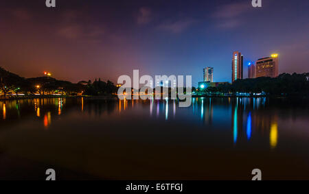 Shah Alam di notte Foto Stock