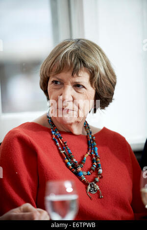 Joan Bakewell al oldie pranzo letterario 10/02/12 Foto Stock