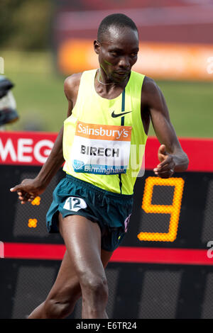 Giairo Kipchoge BIRECH 3000m Siepi uomini la gara del campionato di diamante 2014 Sainsbury's Birmingham Grand Prix, Alexander Stadium Regno Unito Foto Stock