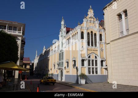 Vista del Palacio Bolivar in Panama City, dove il ministero degli Affari Esteri opera. Casco Antiguo, Panama City. Foto Stock