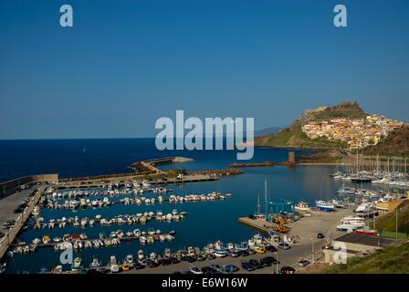 Vista a Castel Sardo in Sardegna in Italia Foto Stock