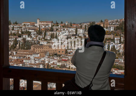 Albaicin trimestre dall'Alhambra di Granada, regione dell'Andalusia, Spagna, Europa Foto Stock