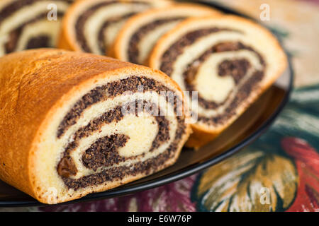 Semi di papavero rotolo, focaccia Foto Stock