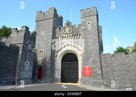 Castello di Arundel gate, High Street, Arundel, West Sussex, in Inghilterra, Regno Unito Foto Stock