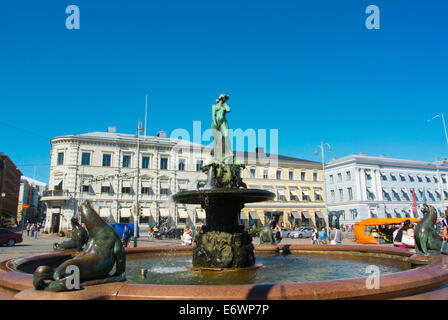 Havis Amanda Mermaid statua, da Ville Vallgren, Kauppatori, la piazza del mercato principale e il centro di Helsinki, Finlandia, Europa Foto Stock