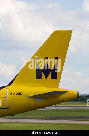 Impennaggi di Monarch Airlines Airbus A320 Foto Stock