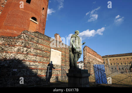 Cesare a Porta Palatina, Porta Palatina, Torino, Piemonte, Italia Foto Stock