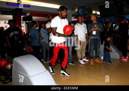 Il Robin Hood Progetto Celebrity Bowling al Pinz Bowling con: Il gioco dove: Studio City, California, Stati Uniti quando: 15 Feb 2014 Foto Stock