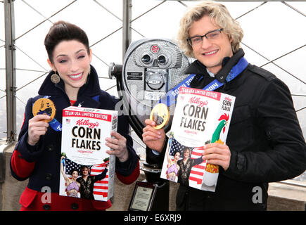 Olimpiadi invernali medaglia d'oro ballerini ghiaccio Meryl Davis e Charlie White all'Empire State Building con: Meryl Davis,Charlie White Dove: la città di New York, New York, Stati Uniti quando: 27 Feb 2014 Foto Stock