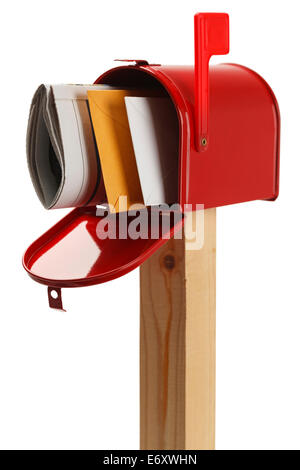 Mailbox con lettere e giornale isolati su sfondo bianco. Foto Stock