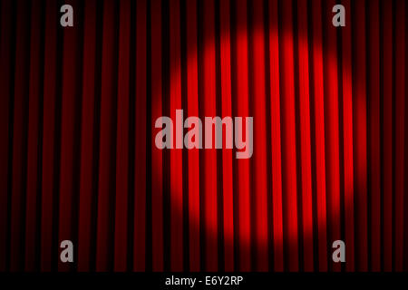 Velluto rosso stadio tende rotonde con Spotlight. Foto Stock