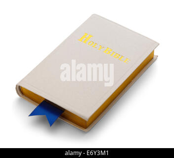 Bianco e oro la Bibbia con Blue Book Mark isolati su sfondo bianco. Foto Stock