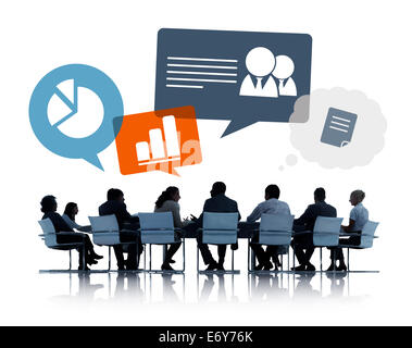 Sagome di Business persone per discutere le questioni aziendali Foto Stock