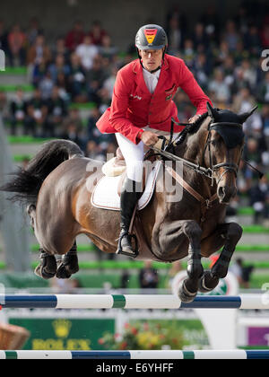 Caen, Francia. 02Sep, 2014. Rider Christian Ahlmann della Germania a cavallo 'Codex' compete in Show Jumping concorrenza durante il World Equestrian Games 2014 a Caen, Francia, 02 settembre 2014. Foto: ROLF VENNENBERND/DPA/Alamy Live News Foto Stock