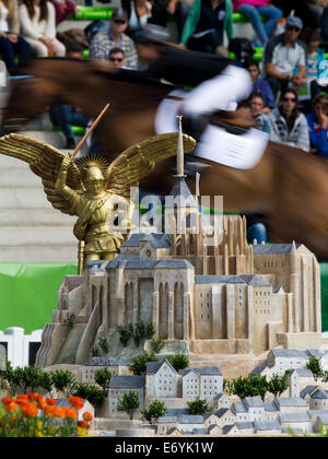 Caen, Francia. 02Sep, 2014. Un cavaliere compete in Show Jumping concorrenza durante il World Equestrian Games 2014 a Caen, Francia, 02 settembre 2014. Foto: ROLF VENNENBERND/DPA/Alamy Live News Foto Stock