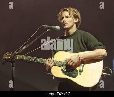 Jersey, Isole del Canale, UK. Il 31 agosto, 2014. Jersey Live Festival Trinità nelle isole del Canale.Ben Howard eseguendo in Jersey Live Festival. Credito: charlie bryan/Alamy Live News Foto Stock