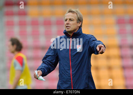 Praga, Repubblica Ceca. Il 2 settembre, 2014. Noi del team nazionali di treni prima del calcio amichevole Repubblica Ceca vs USA il 2 settembre 2014 a Praga, Repubblica Ceca. Nella foto coach Juergen Klinsmann. (CTK foto/Michal Dolezal/Alamy Live News) Foto Stock