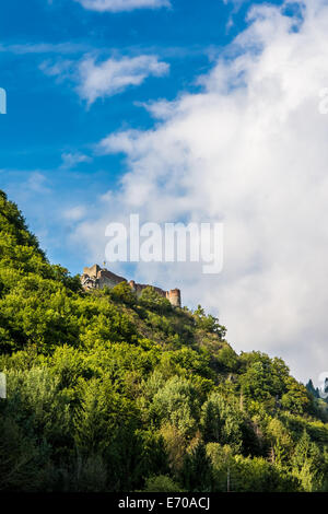 Fortezza di Poenari una volta posseduto da Vlad l'Impalatore (il leggendario Dracula). Foto Stock