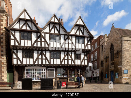 Lincoln Centro informazioni turistiche, anche noto come Leigh Pemberton House, Lincoln, Lincolnshire UK Foto Stock