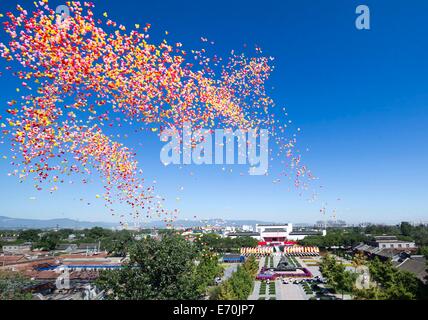 Pechino, Cina. 3 Sep, 2014. Una marcatura di commemorazione del 69º anniversario della vittoria del popolo cinese la guerra di resistenza contro l'aggressione giapponese è tenuto presso il Museo della Guerra del popolo cinese la resistenza contro l'Aggressione giapponese a Pechino Capitale della Cina, Sett. 3, 2014. Credito: Wang Ye/Xinhua/Alamy Live News Foto Stock